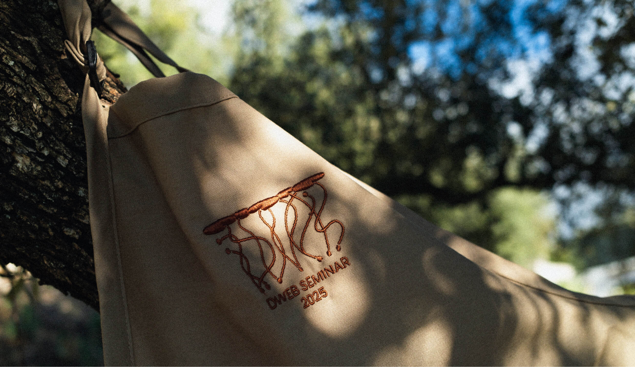 DWeb-branding-seminar-apron-Nezhynska